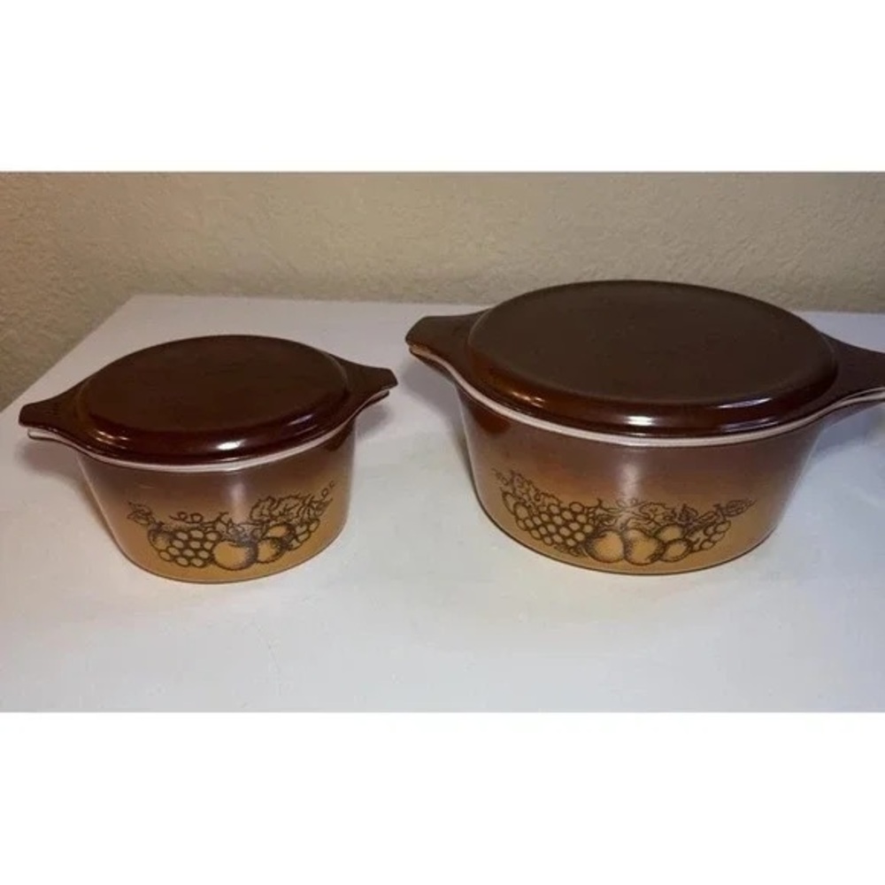 Pyrex Brown Casserole Dish Set